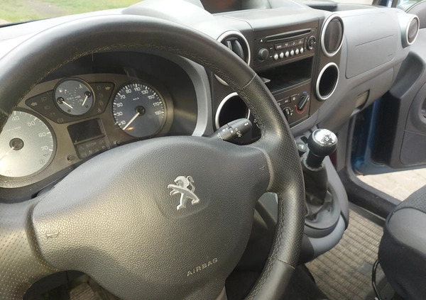 Peugeot Partner cena 23900 przebieg: 247000, rok produkcji 2013 z Dębno małe 67